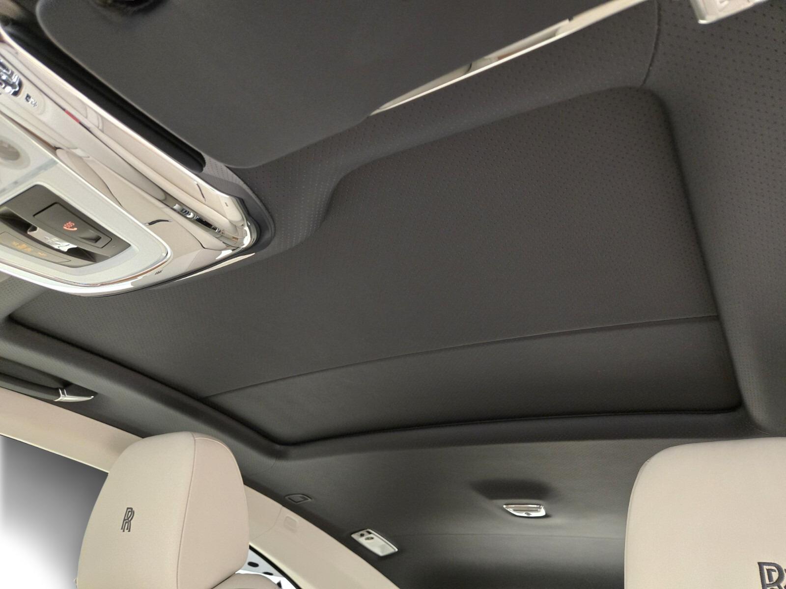2016 Rolls-Royce Wraith Base - Photo 19
