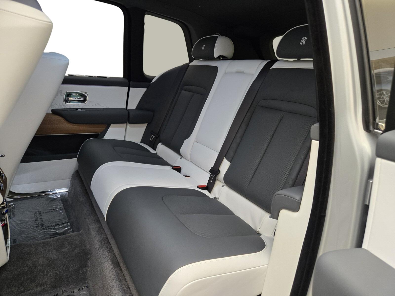 2026 Rolls-Royce Cullinan Base - Photo 19