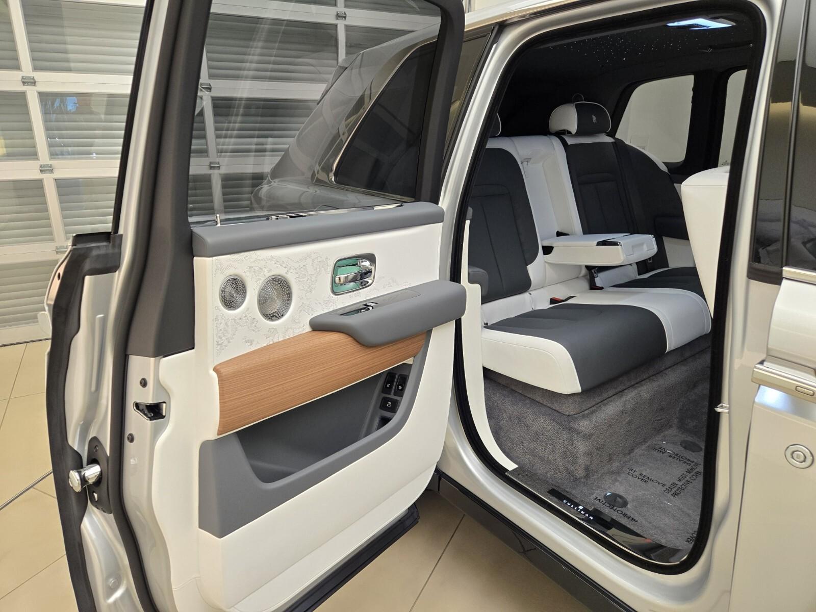 2026 Rolls-Royce Cullinan Base - Photo 23