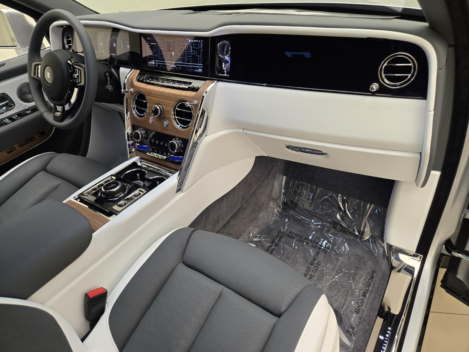 2026 Rolls-Royce Cullinan Base - Photo 29