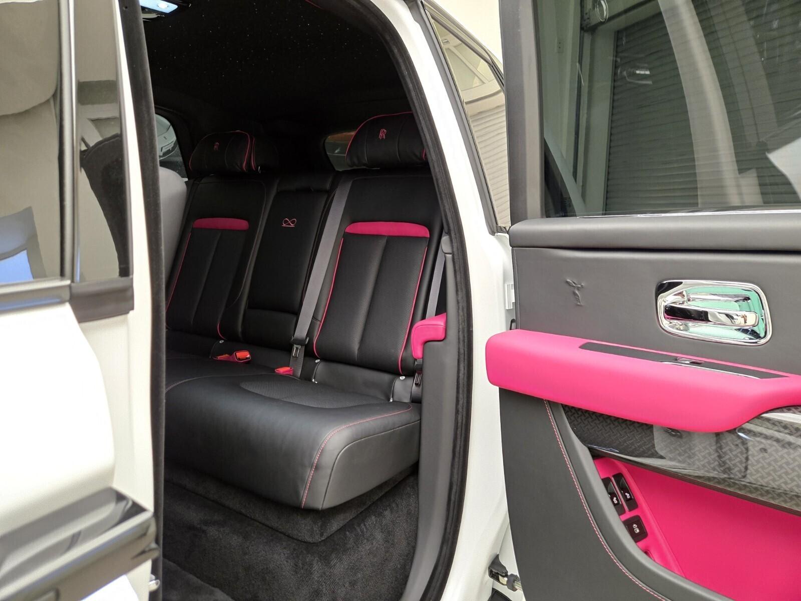 2026 Rolls-Royce Cullinan Black Badge - Photo 16