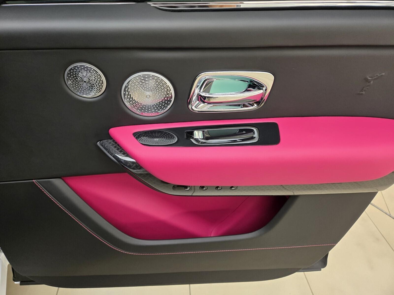 2026 Rolls-Royce Cullinan Black Badge - Photo 25