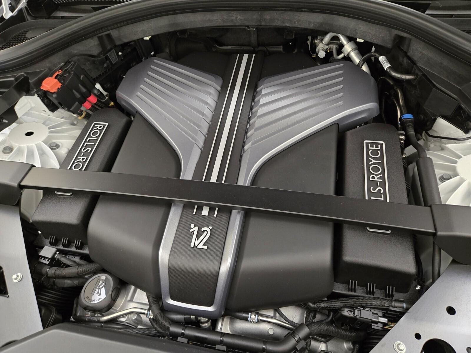 2026 Rolls-Royce Cullinan Black Badge - Photo 26