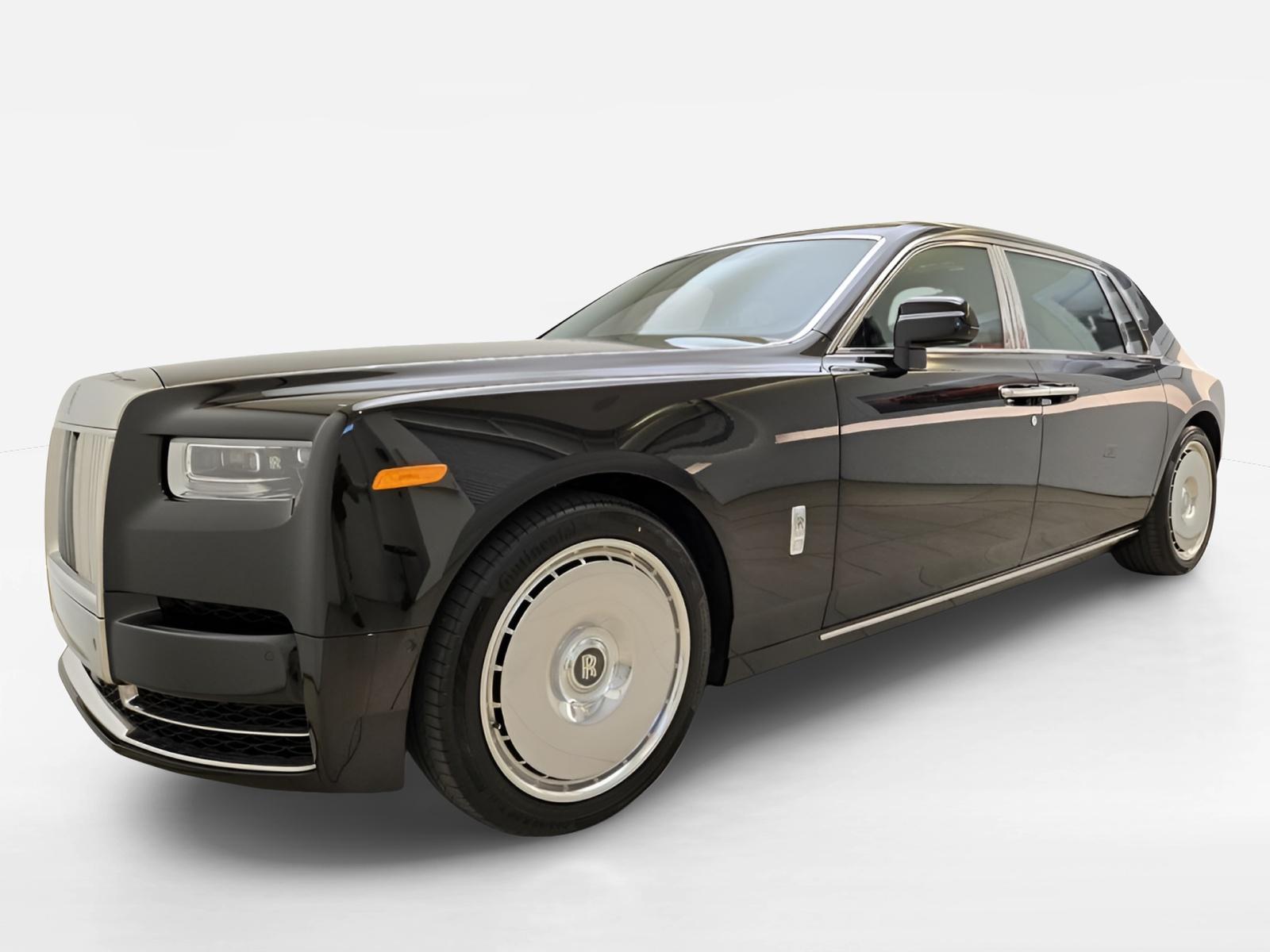 2026 Rolls-Royce Phantom EWB's photo