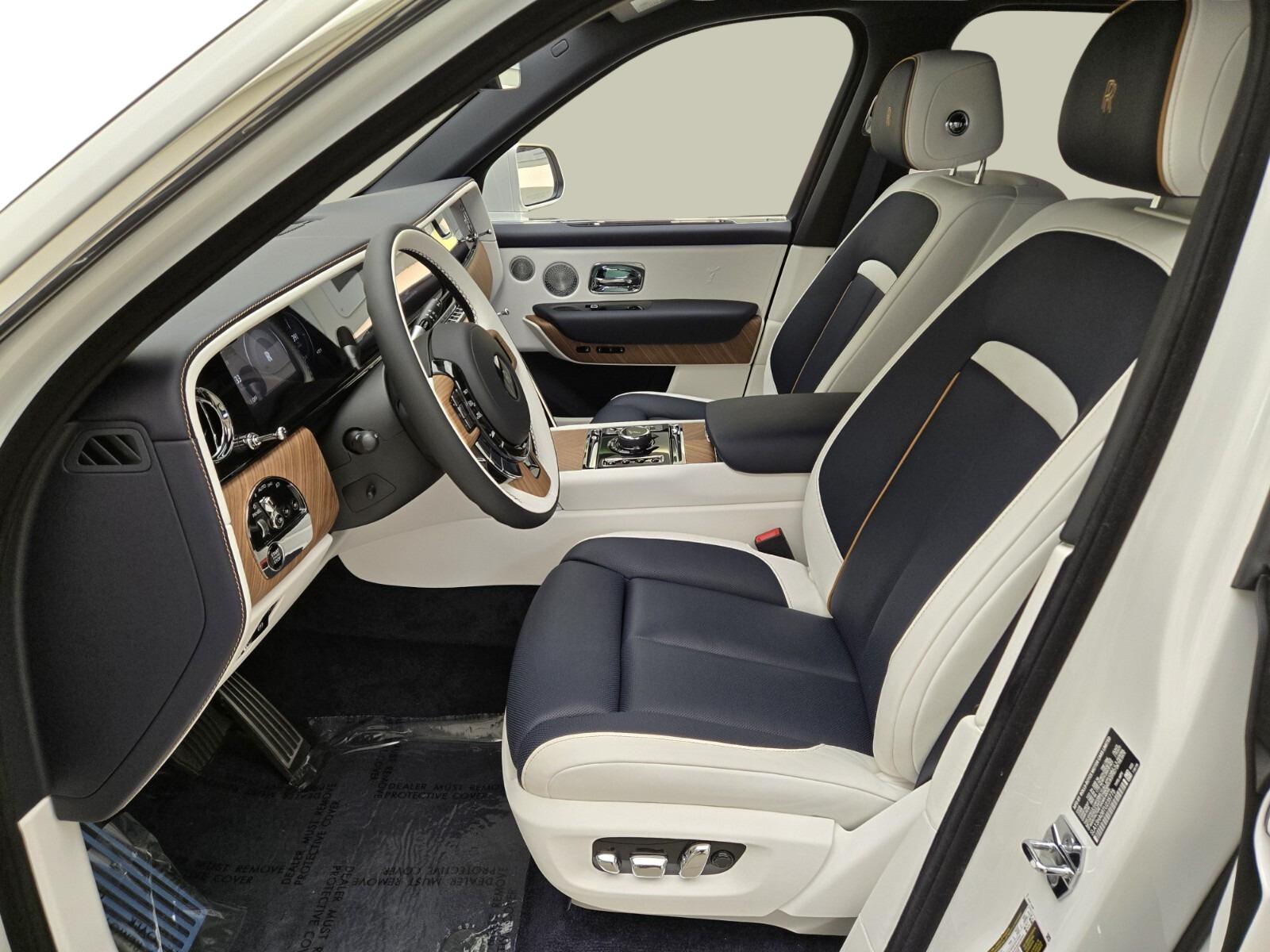 2026 Rolls-Royce Cullinan Base - Photo 14