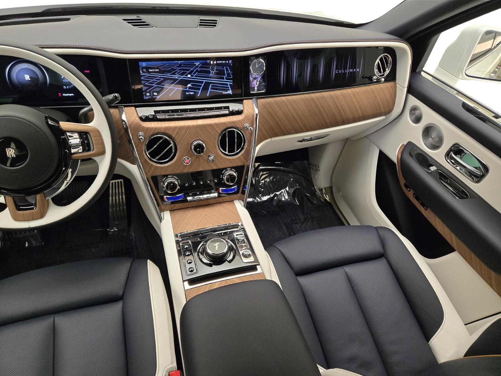 2026 Rolls-Royce Cullinan Base - Photo 19