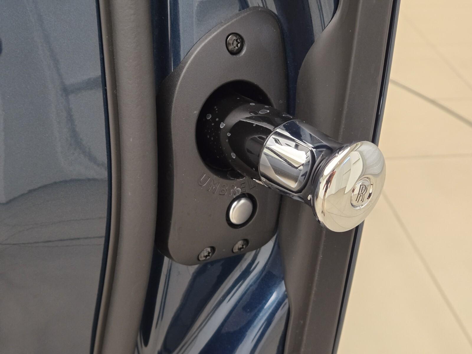 2025 Rolls-Royce Cullinan Black Badge - Photo 23