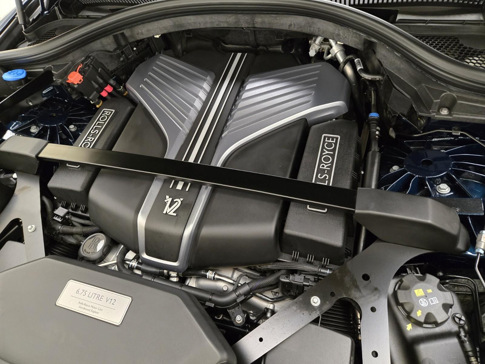2025 Rolls-Royce Cullinan Black Badge - Photo 29