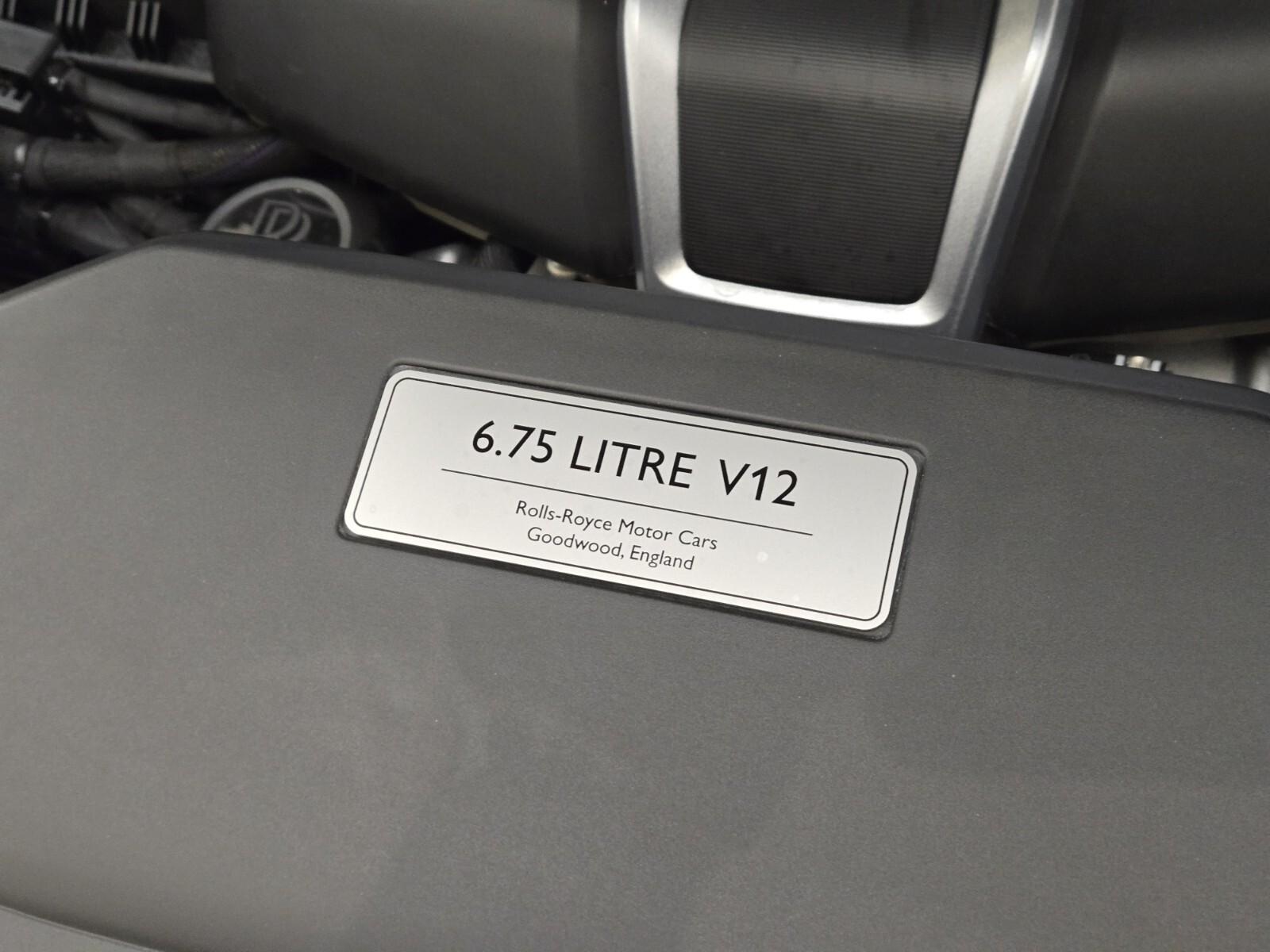 2025 Rolls-Royce Cullinan Black Badge - Photo 30