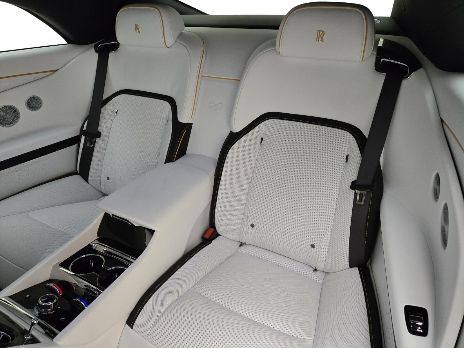 2025 Rolls-Royce Spectre Black Badge - Photo 16