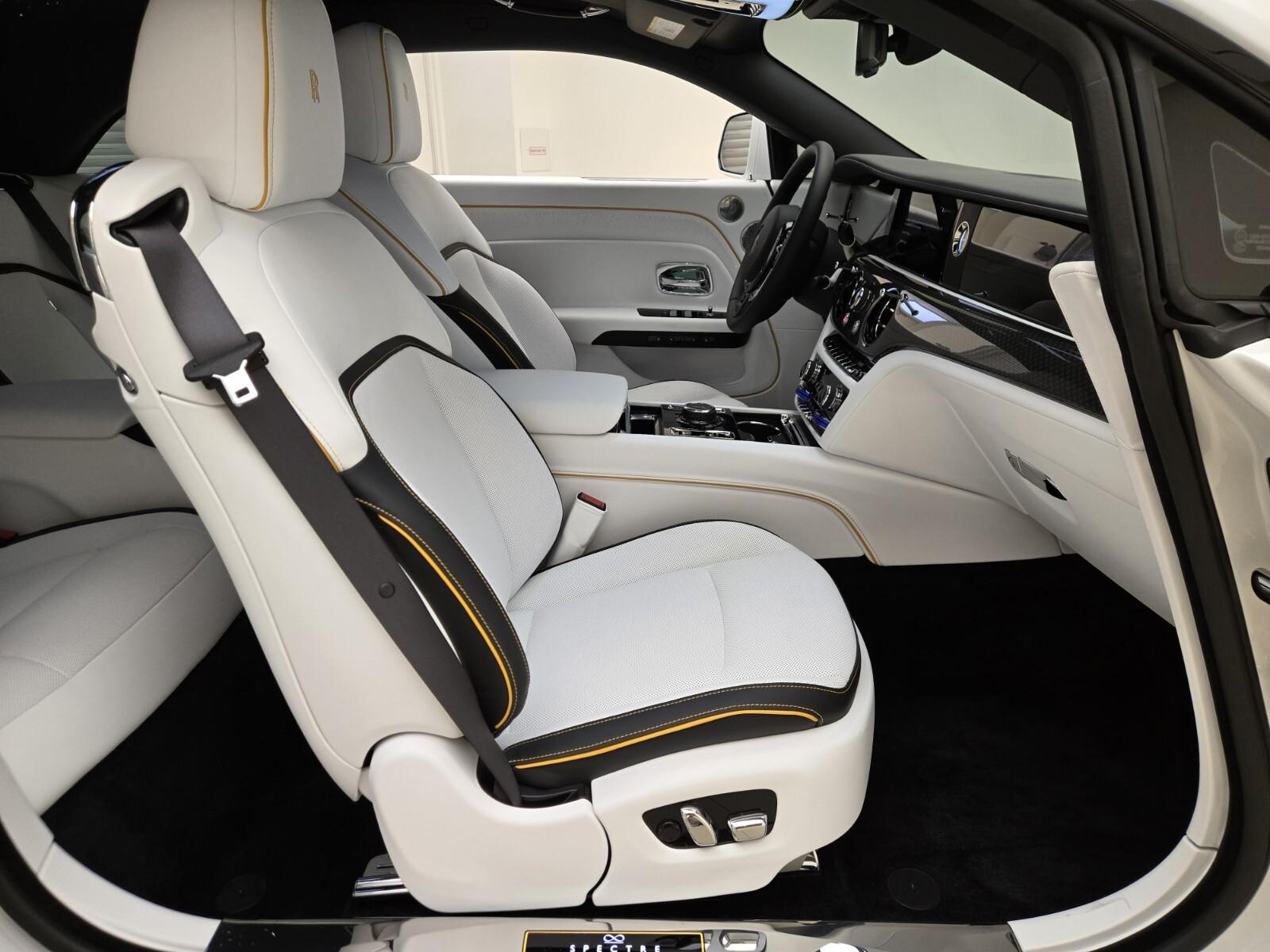 2025 Rolls-Royce Spectre Black Badge - Photo 21