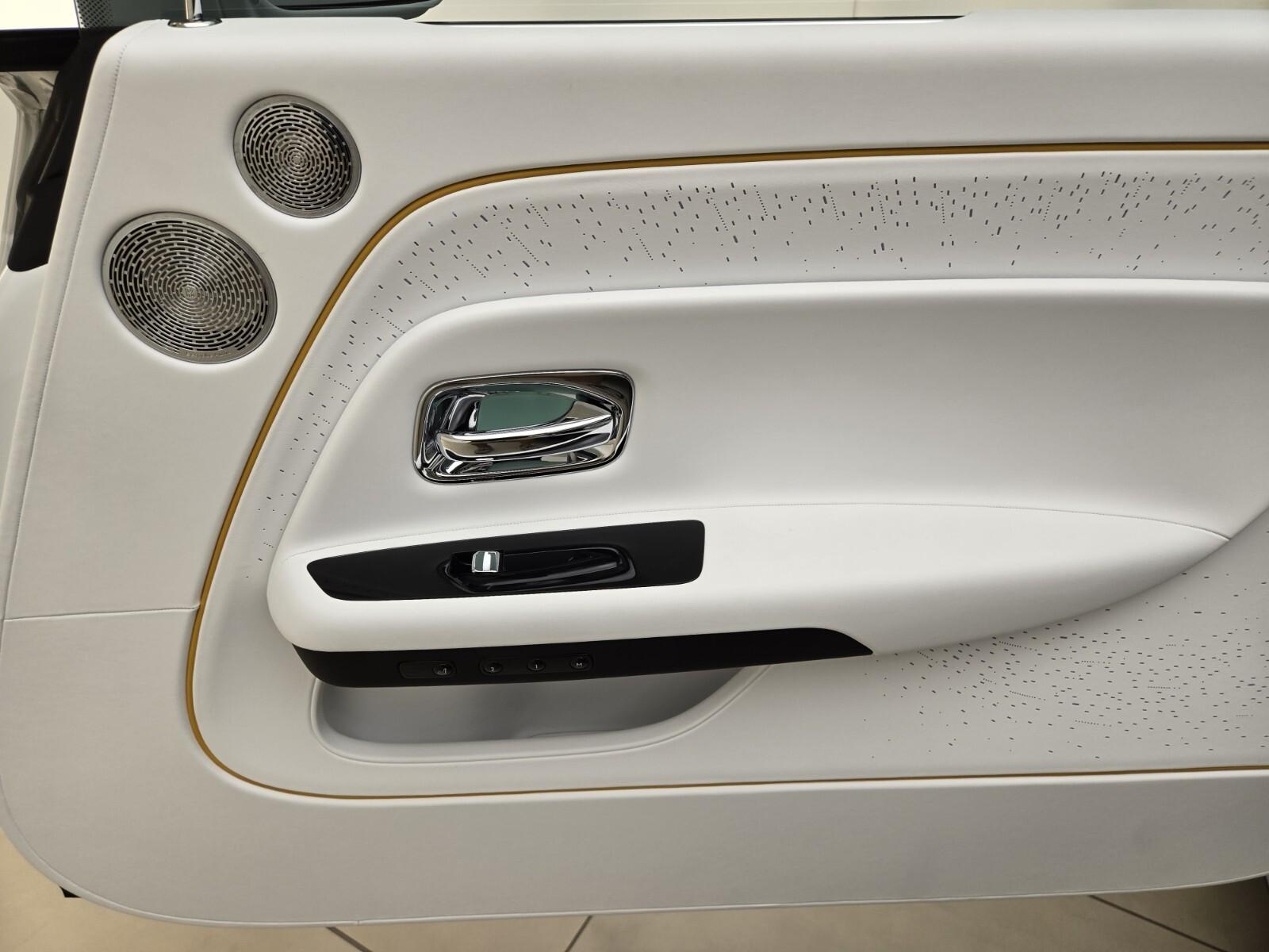 2025 Rolls-Royce Spectre Black Badge - Photo 39